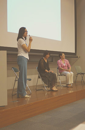 写真：タカコナカムラ